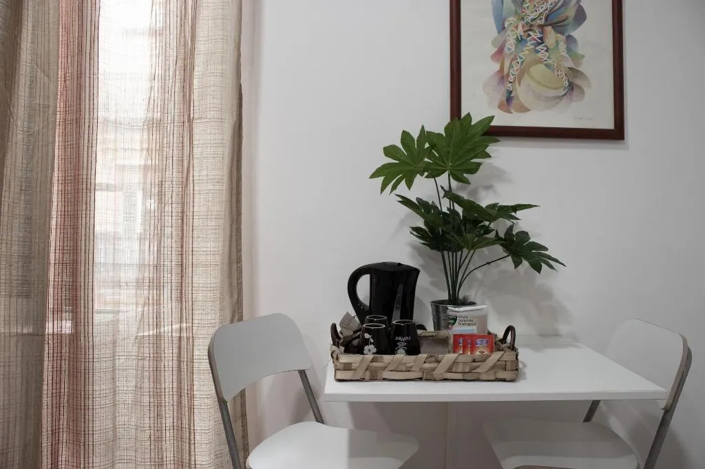 Room, Pomodoro B&B, Naples