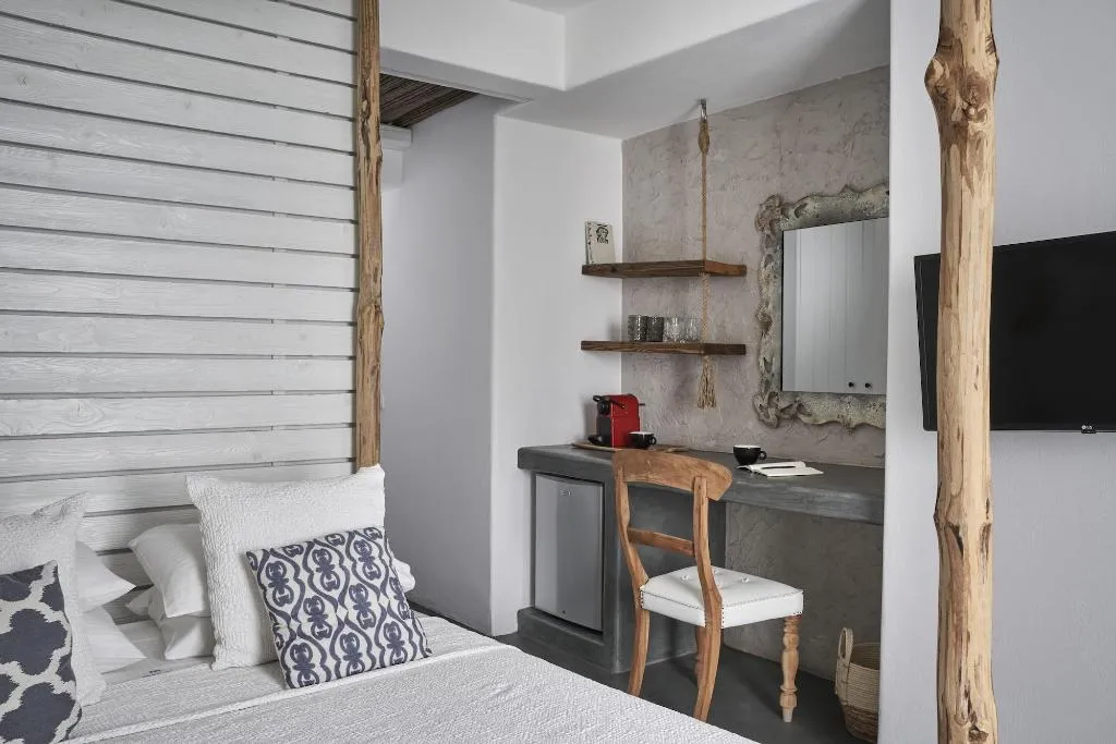 Room, Makris Beach Hotel, Santorini