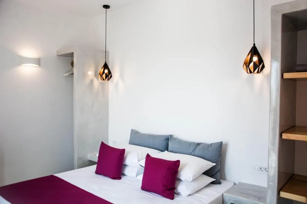 Room, Dragonfly Villas, Santorini