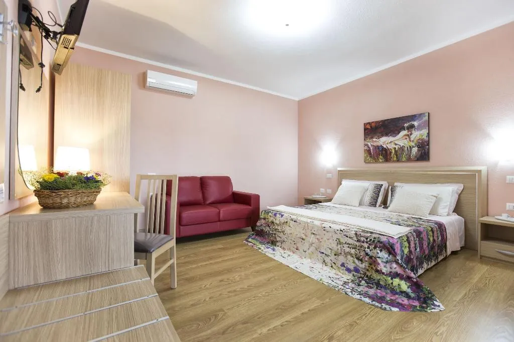 Room, Il Sole, Cagliari