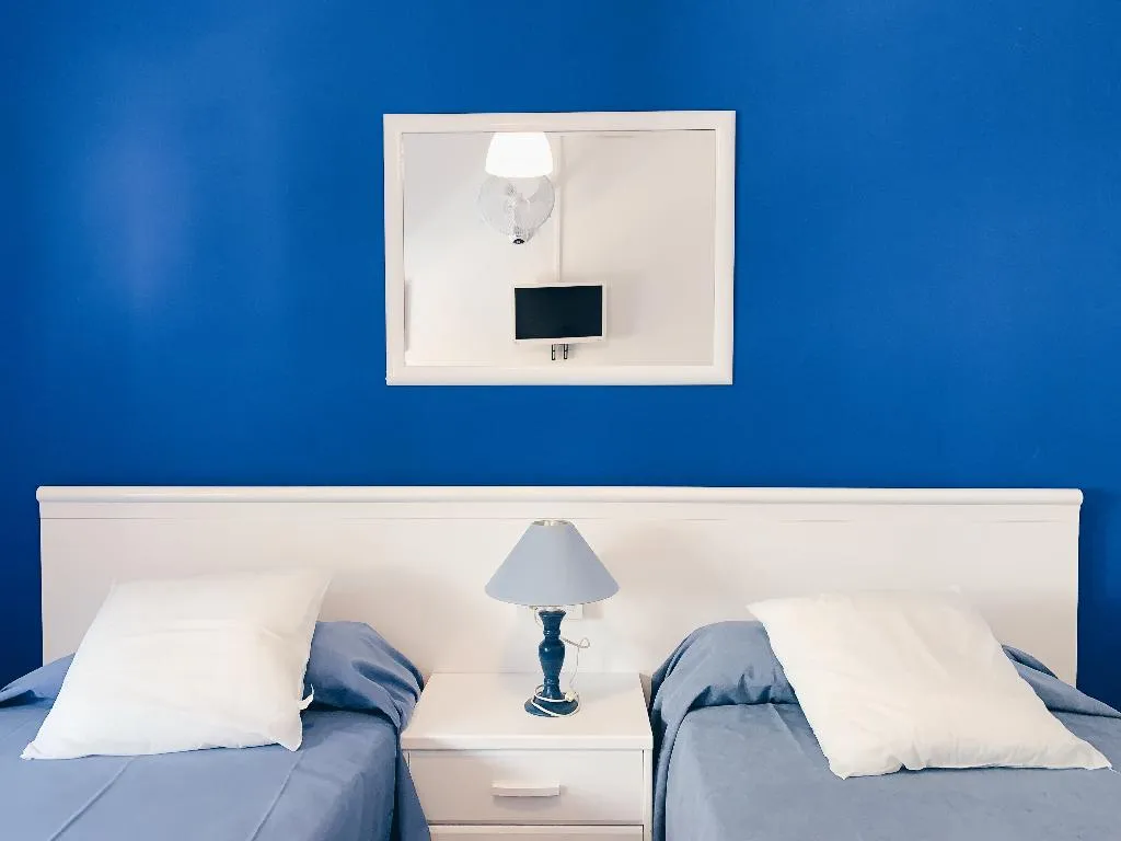 Double or Twin STANDARD Room, Hostal Portbou, Costa Brava