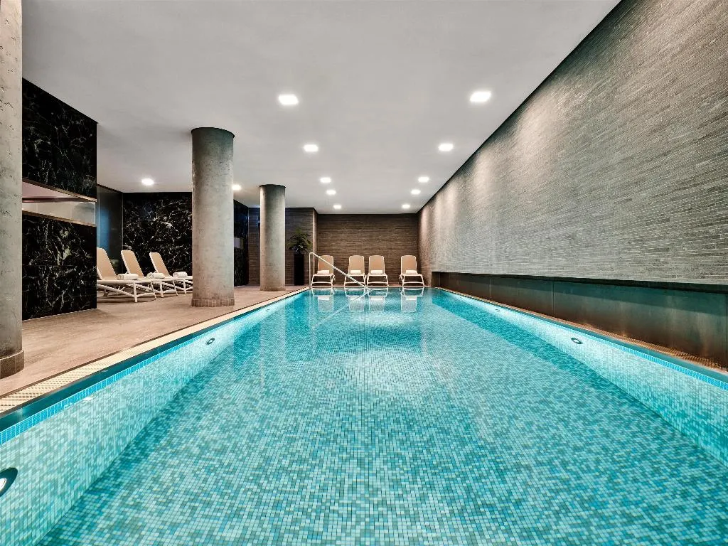 Pool, Radisson Collection Hotel, Berlin, Berlin