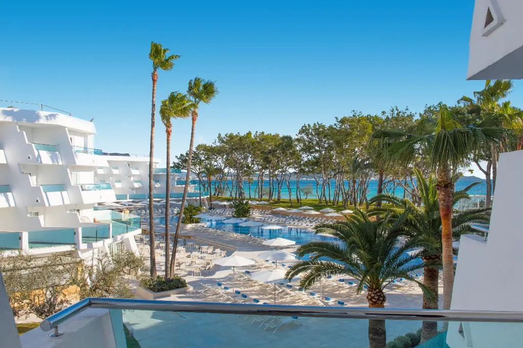DOUBLE POOL VIEW Room, Iberostar Waves Playa de Muro, Majorca