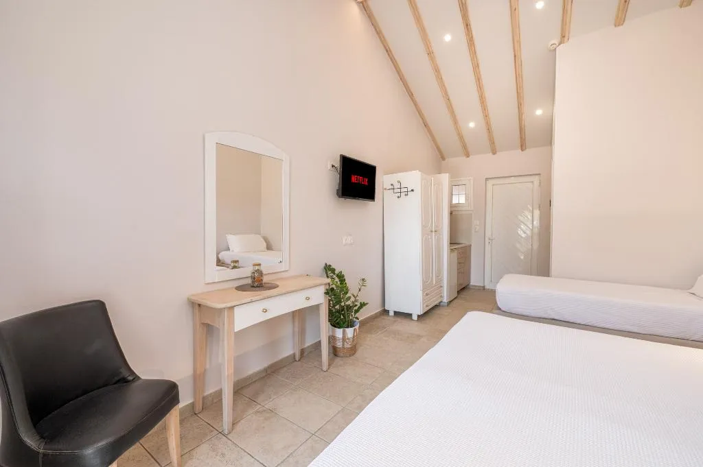 STUDIO STANDARD Room, Korina Apart Hotel, Corfu