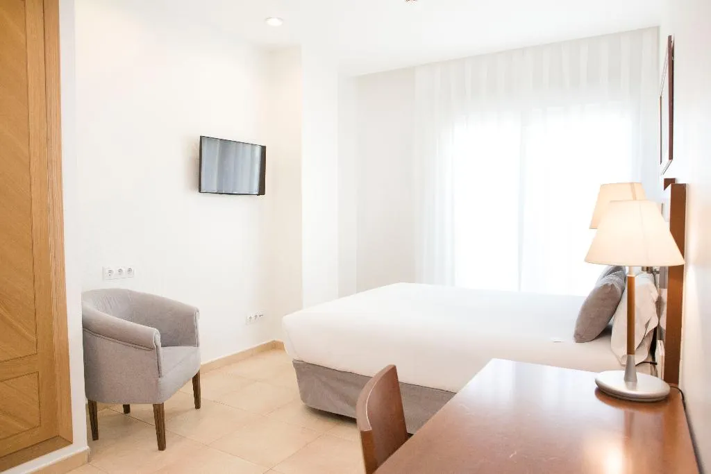 APARTMENT CAPACITY 4 TWO BEDROOMS Room, Albufera Apartotel, Valencia