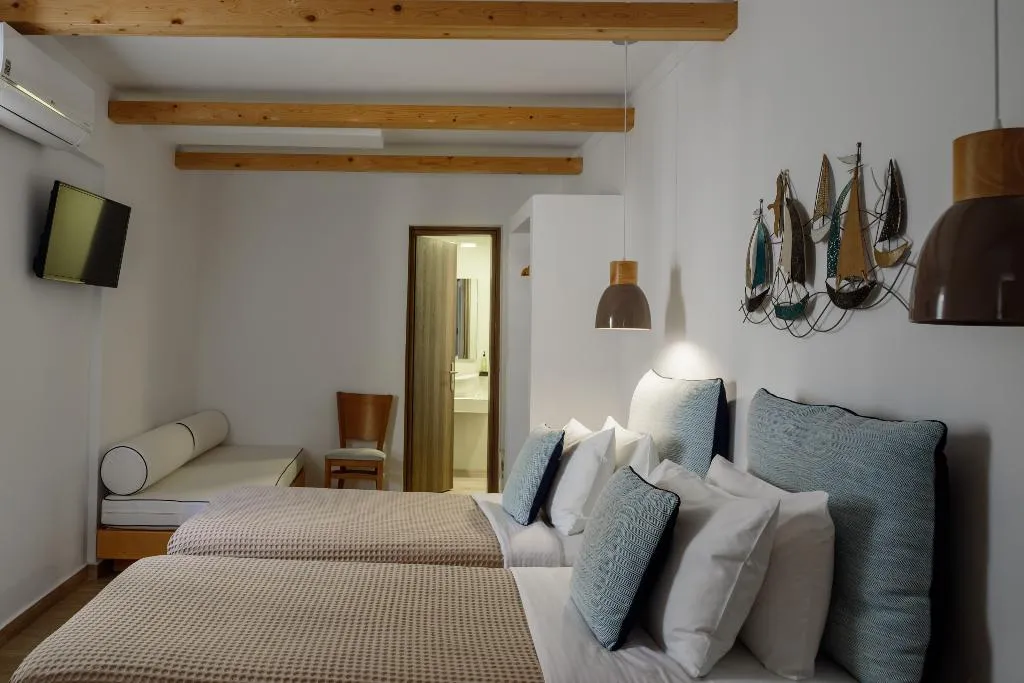 TRIPLE ECONOMY Room, Karidis, Santorini