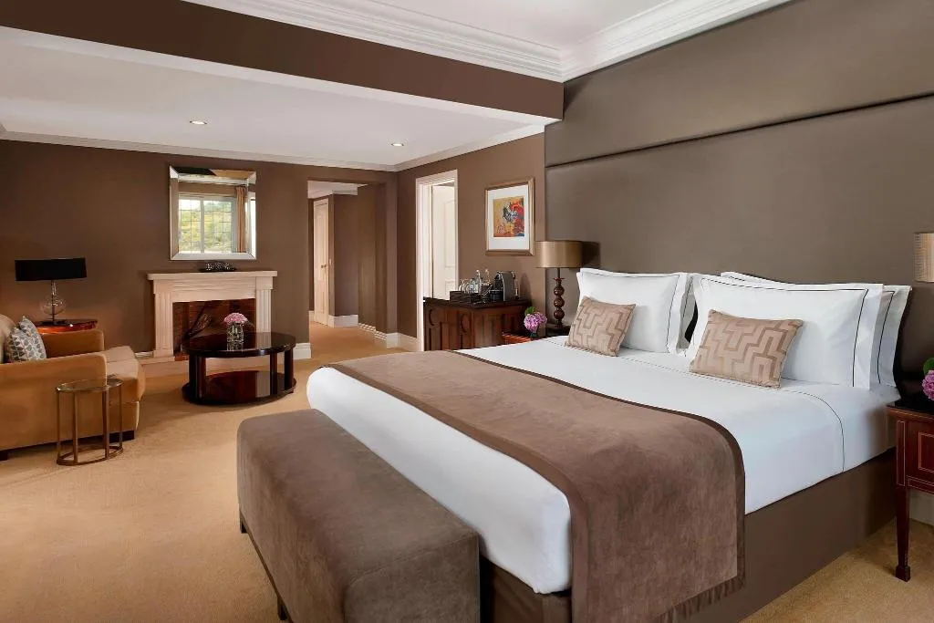 Room, Penha Longa, Lisbon
