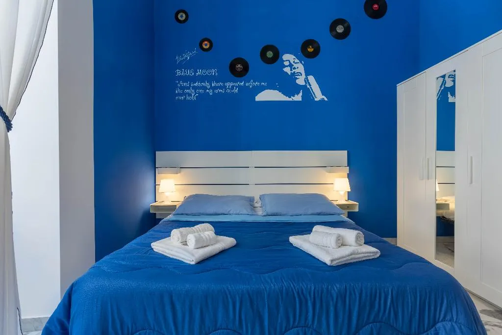 DOUBLE STANDARD Room, B&B Colori e Note, Naples