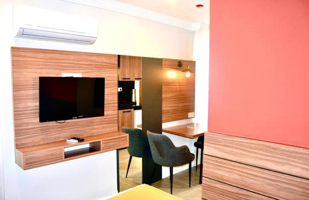 DOUBLE DELUXE WITH JACUZZI Room, Terra Rossa Suites, Antalya