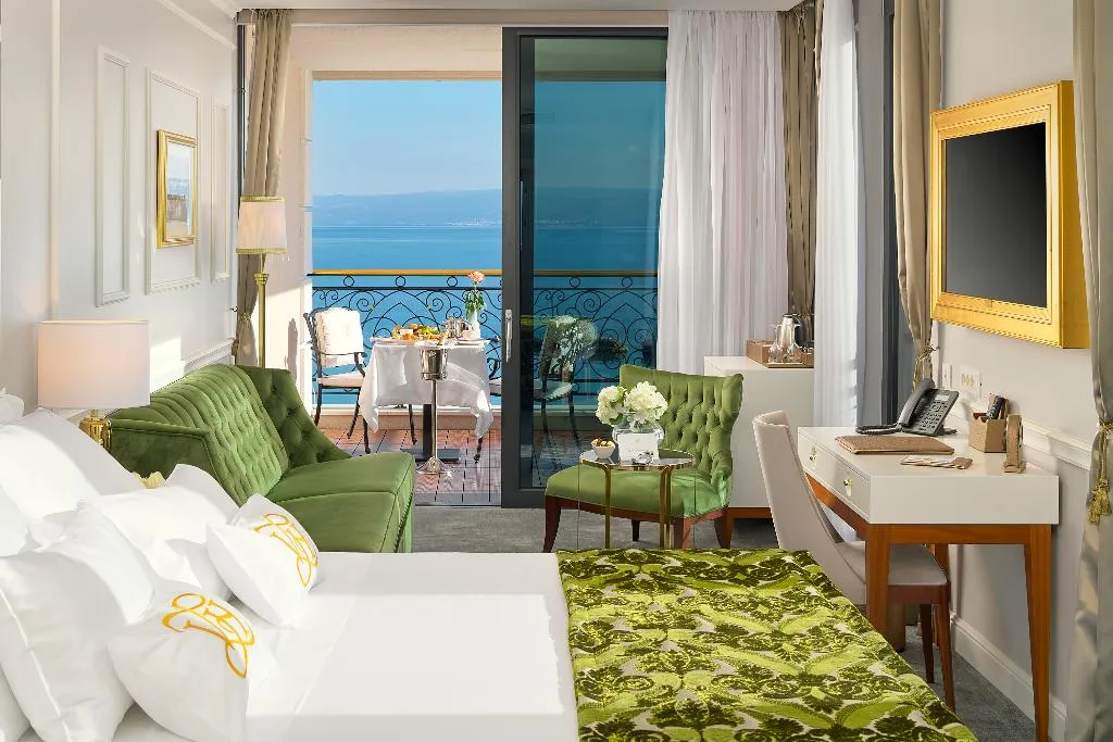 DOUBLE SUPERIOR WITH TERRACE Room, Hotel Villa Harmony, Split