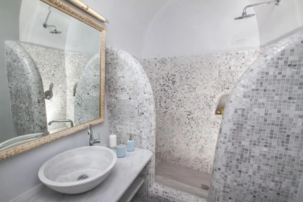CAVE SEA VIEW Room, Oia Mare Villas, Santorini