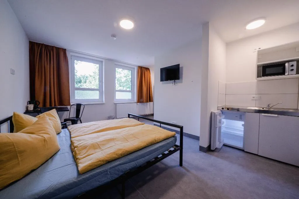 STUDIO WITH DOUBLE BED Room, NEOHOSTEL Berlin, Berlin