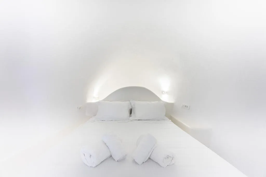 DOUBLE SUPERIOR Room, Nomikos Mansion, Santorini