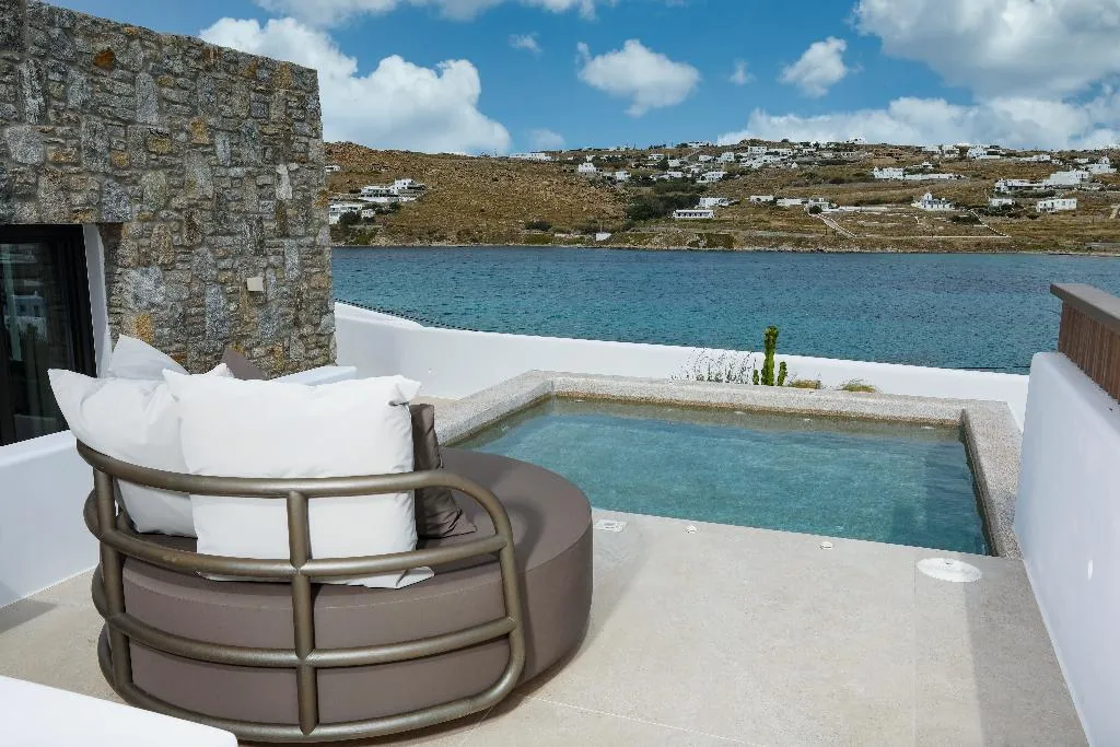 SUITE SEA VIEW WITH PRIVATE POOL Room, Aeonic Suites & Spa, Mykonos