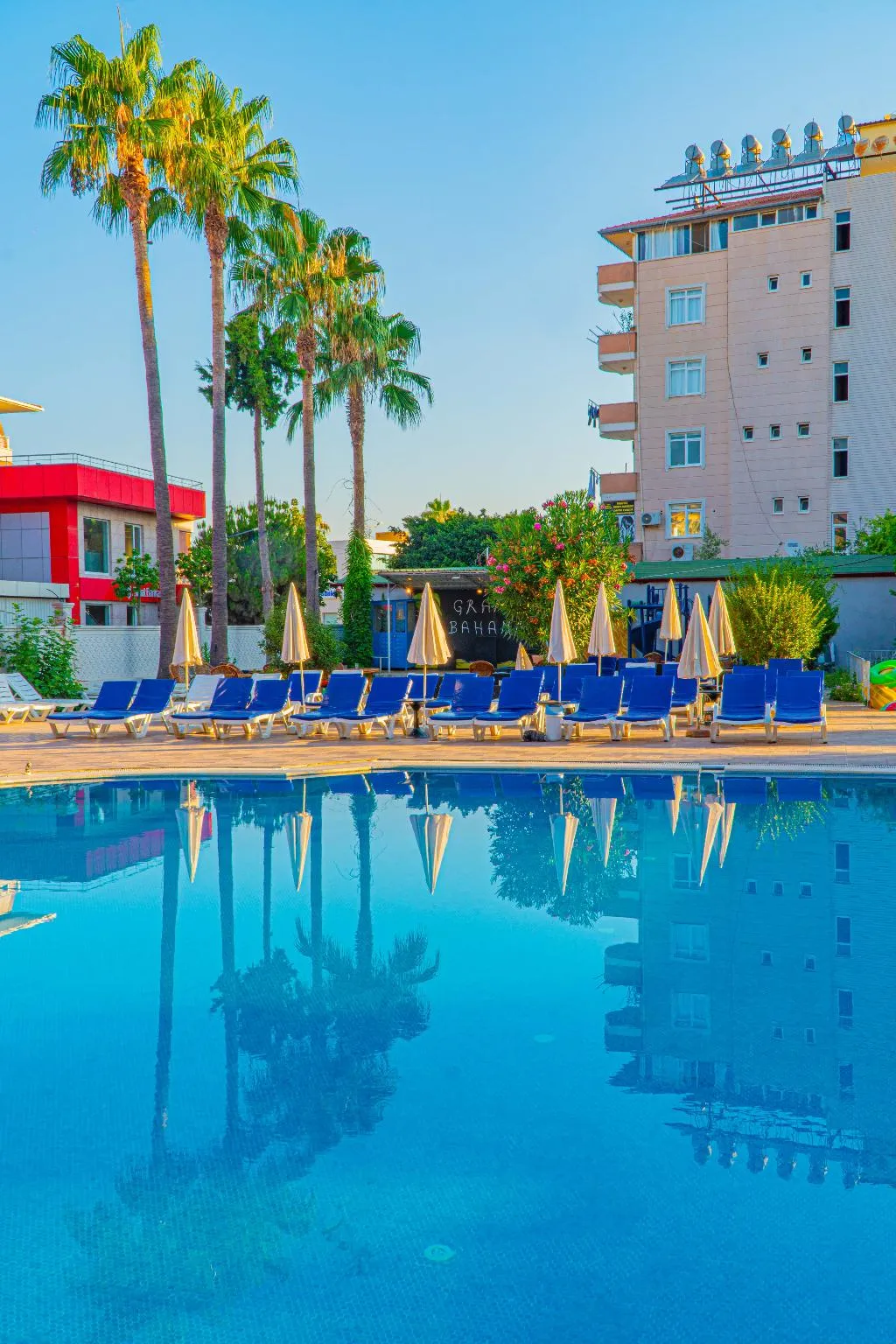 Pool, Grand Bahama Beach Hotel, Antalya