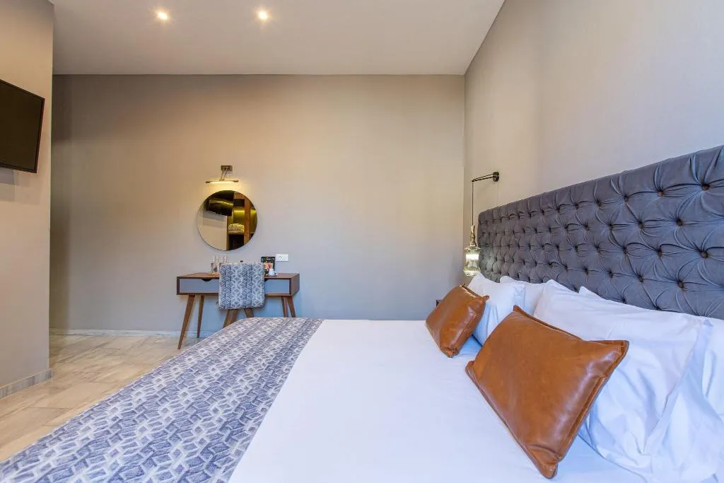 Room, Minaret Suites & Apartments, Crete