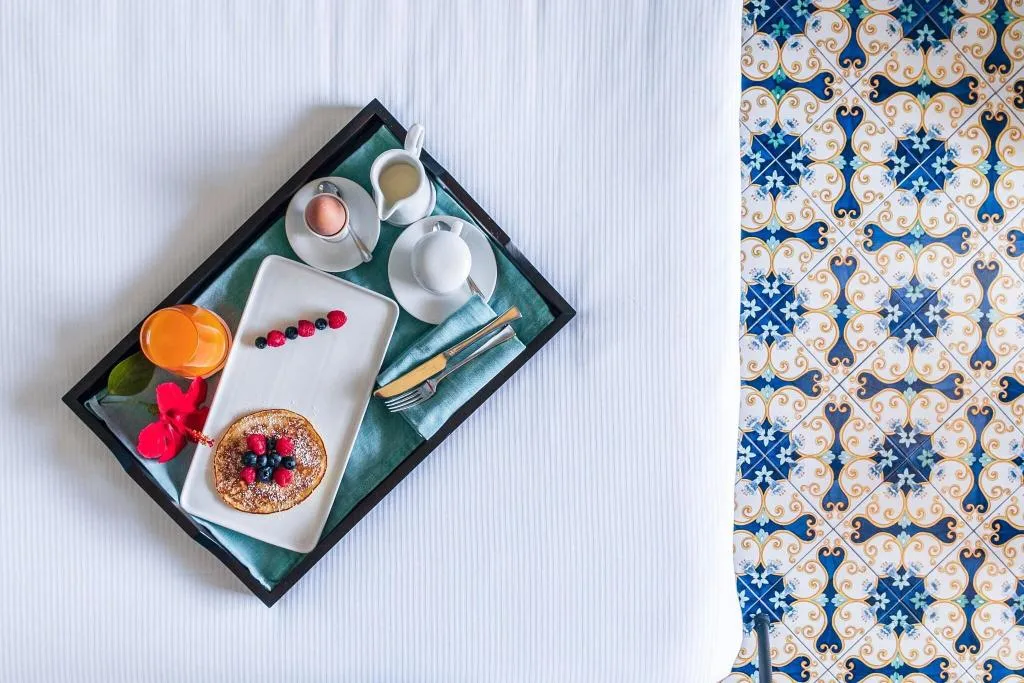Room, Aktea, Catania