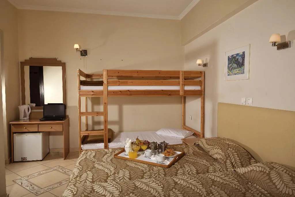 TRIPLE STANDARD Room, Four Seasons (SKG), Halkidiki