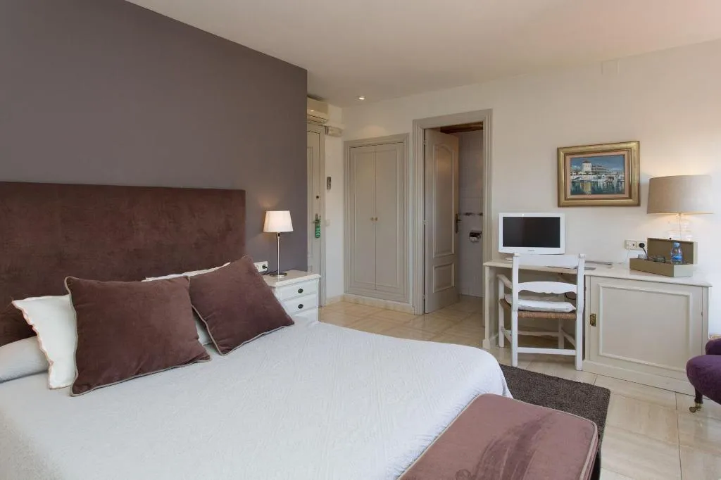 Room, Hostal De La Plaça, Barcelona