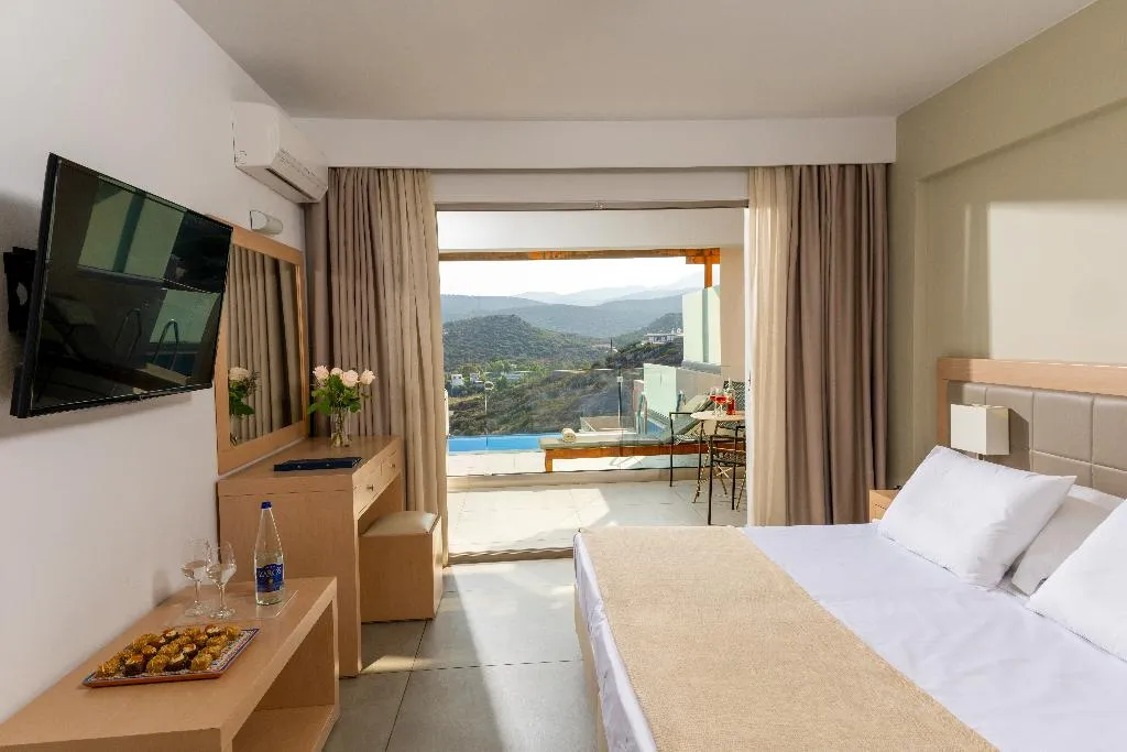 SUITE TWO BEDROOMS Room, Miramare Resort & Spa, Crete