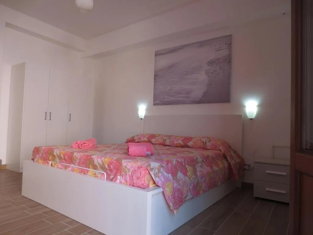 Room, B&B Vergilia, Catania