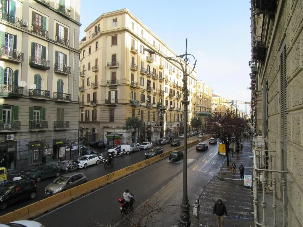 General view, B&B Rettifilo, Naples