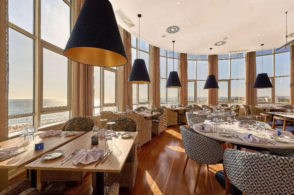 Restaurant, Tryp Lisboa Caparica Mar Hotel, Lisbon