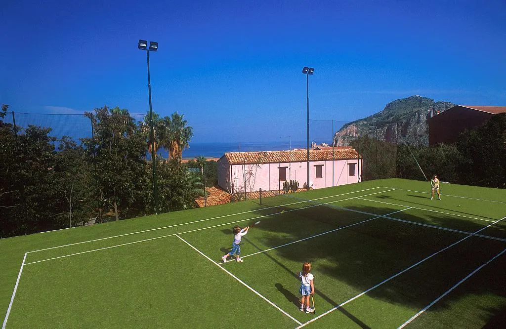 Sports and Entertainment, Alberi Del Paradiso, Palermo