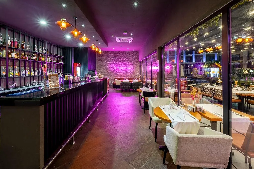 Bar, The X Belek, Antalya