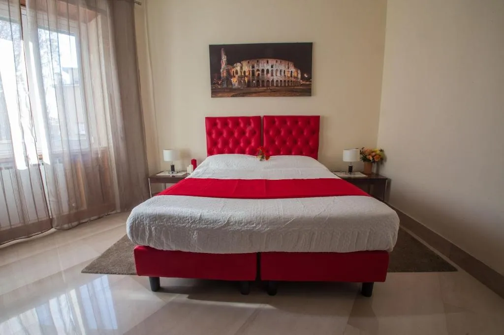 Room, Desiderio Di Roma, Naples