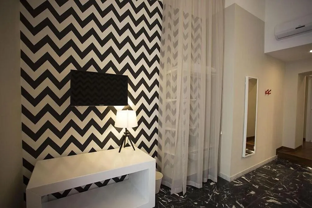 Room, B&B Rettifilo, Naples