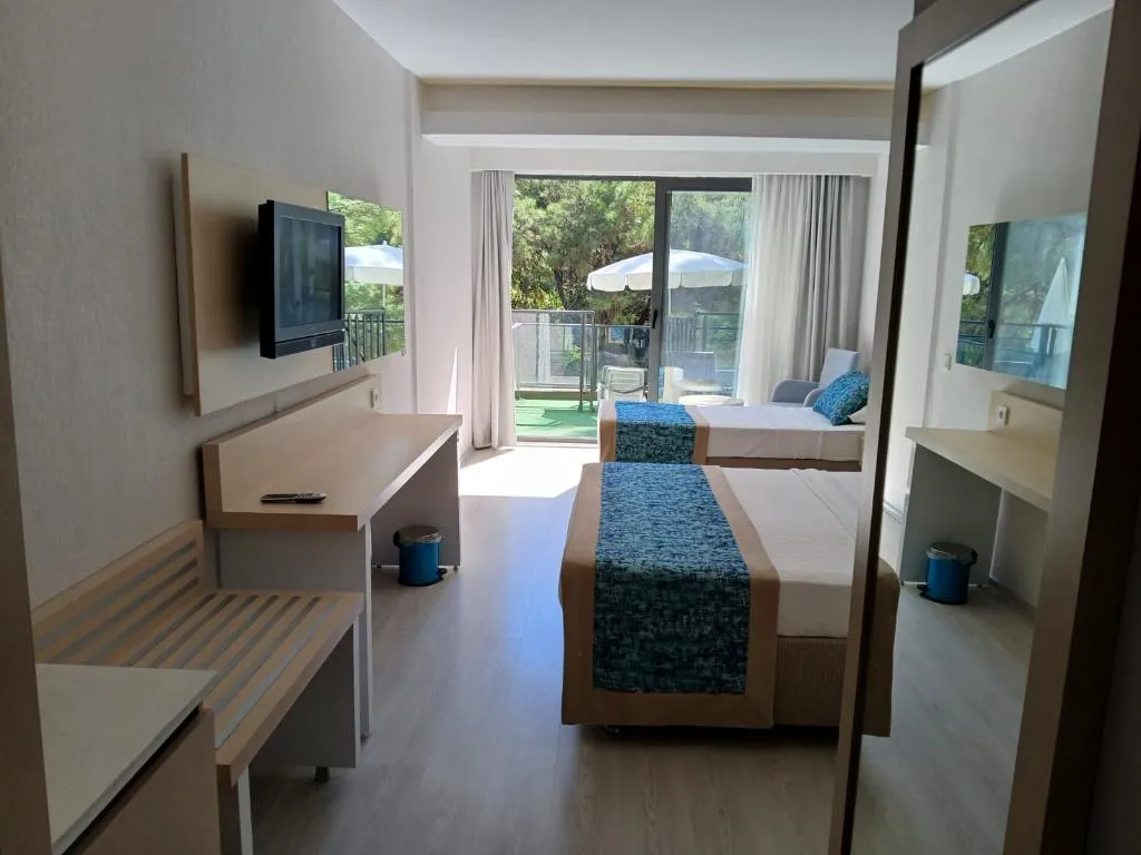 DOUBLE GARDEN VIEW Room, Pirates Park Resort, Antalya