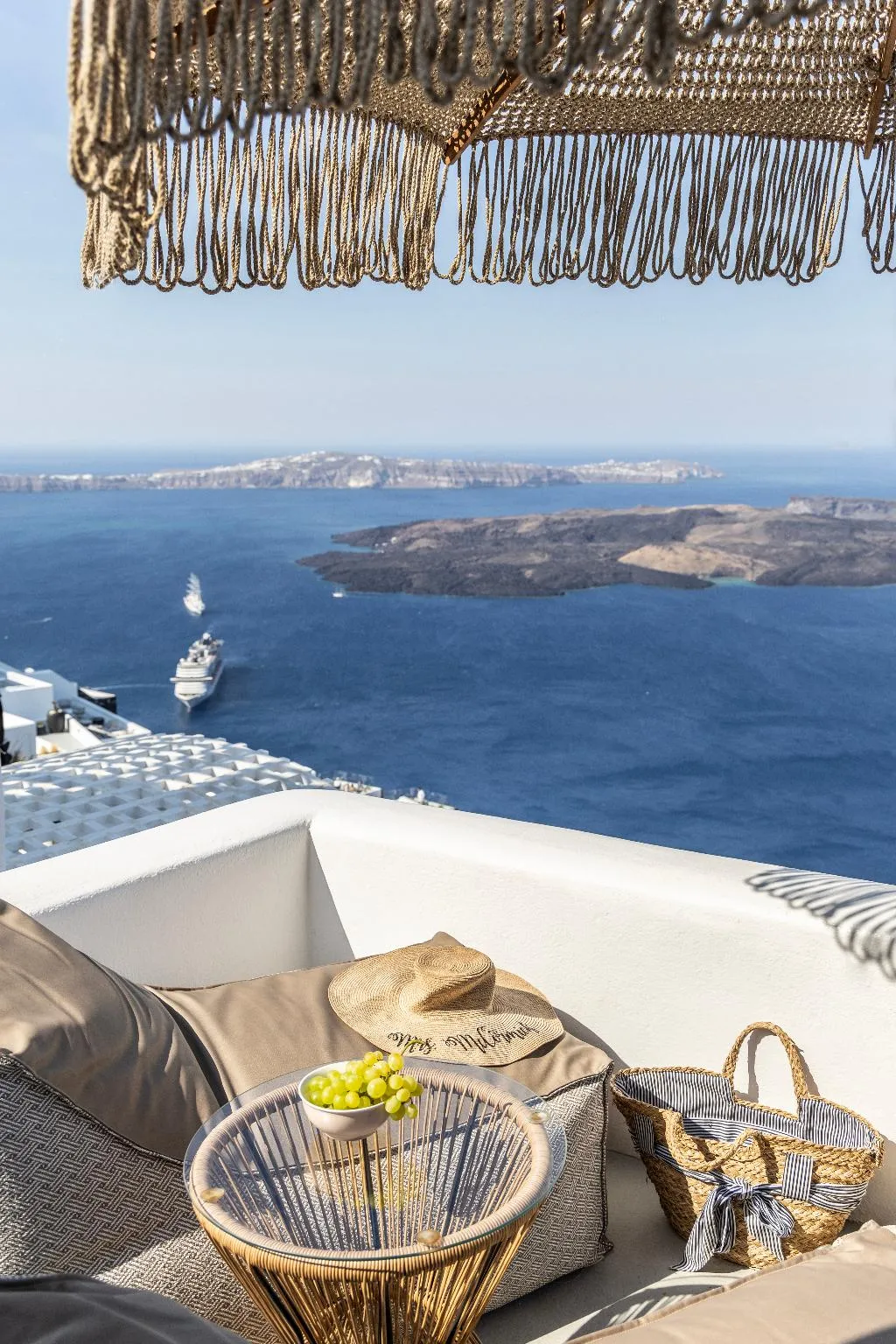 SUITE WITH JACUZZI Room, El Verano Collection Santorini, Santorini