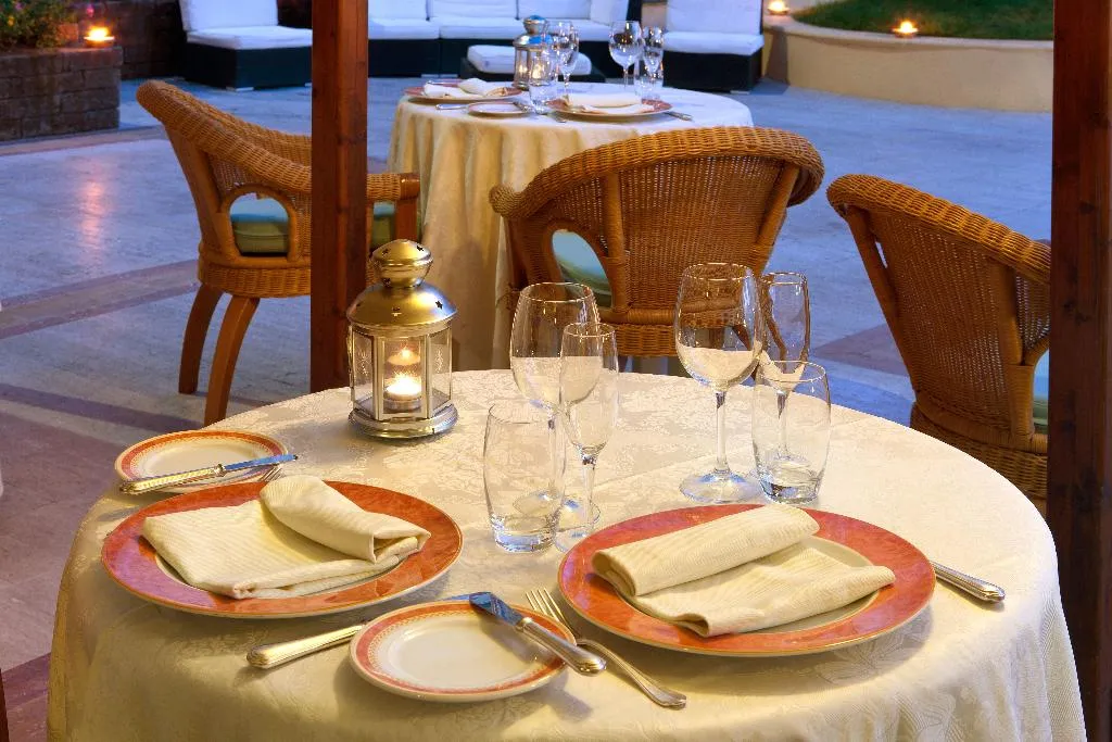 Restaurant, Grand Hotel La Pace, Naples
