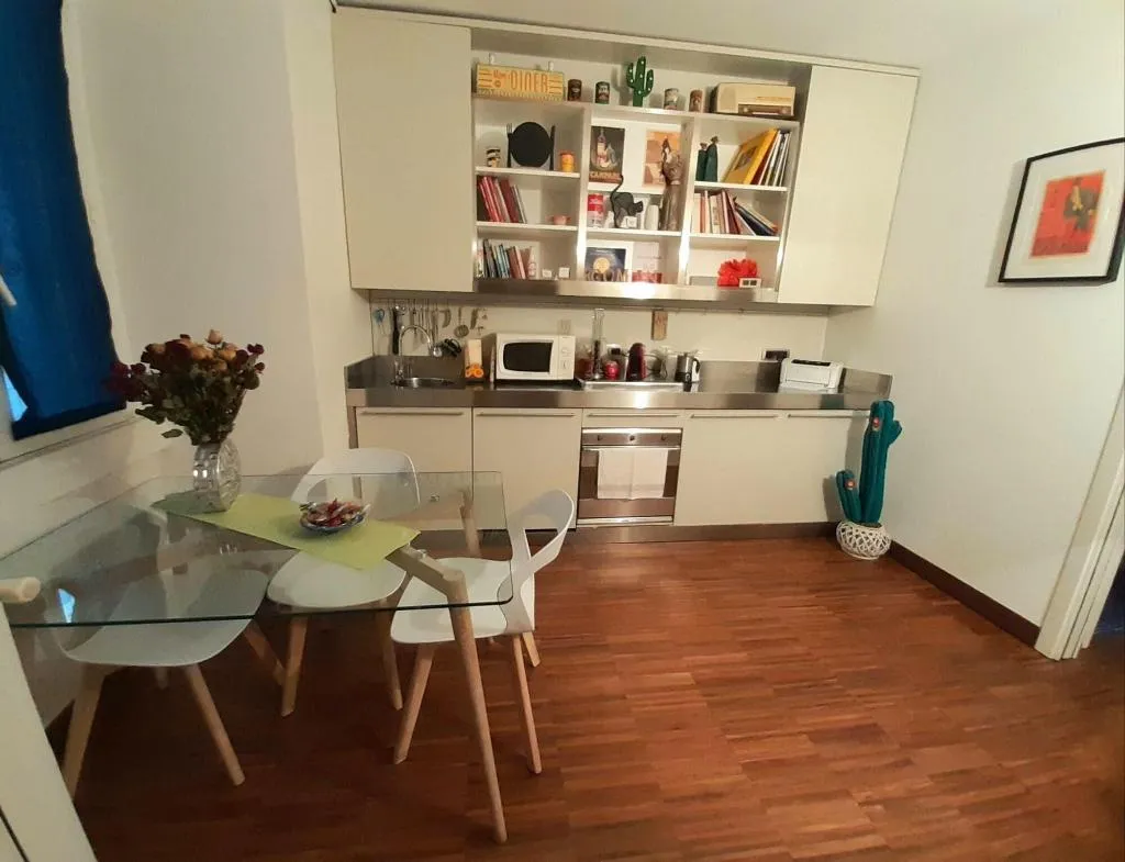 Room, Room Inn, Milan