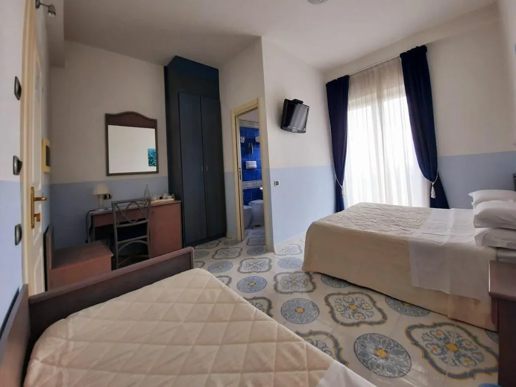 Room, Hotel Stella Maris, Naples