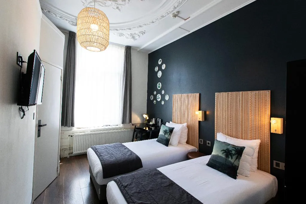 TWIN CANAL VIEW Room, Quentin Amsterdam Hotel, Amsterdam