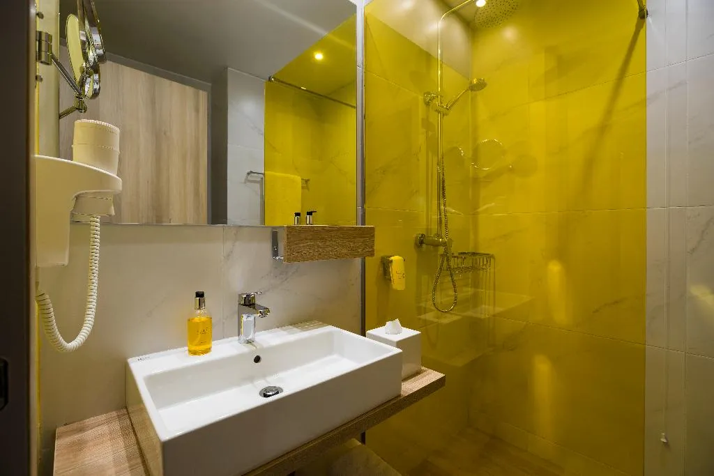 DOUBLE PREMIUM Room, Ibis Styles Athens Routes, Athens