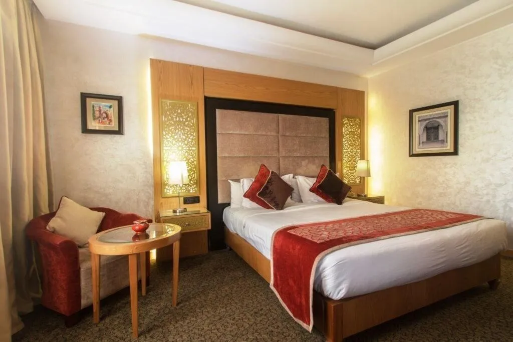 Room, Rabat, Rabat