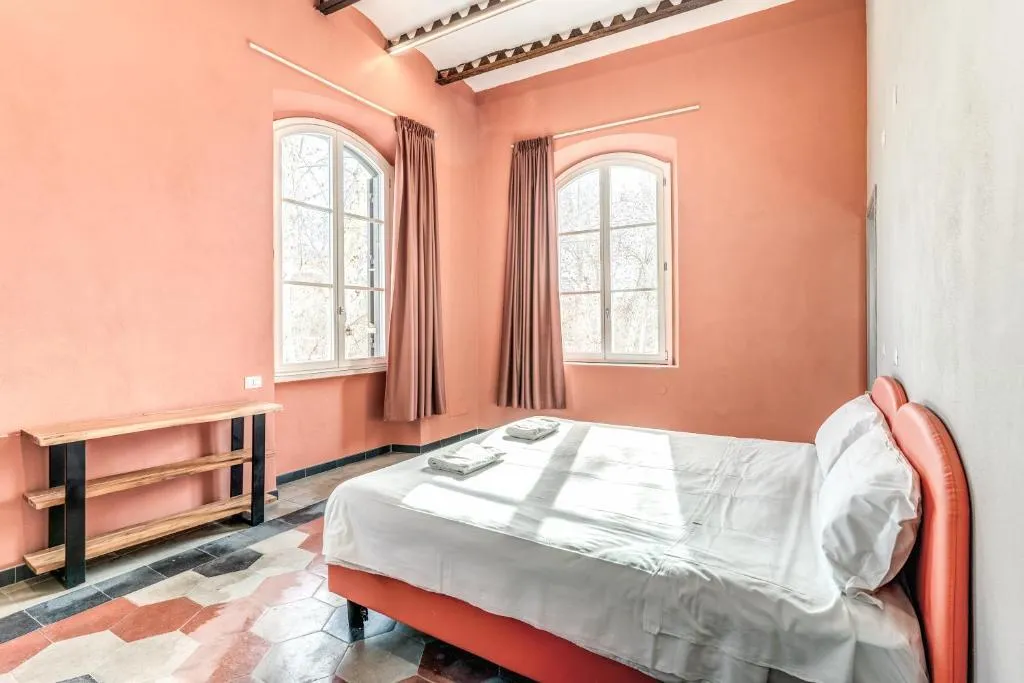 Double or Twin BASIC Room, Borgo Ripa Urban Travel, Rome