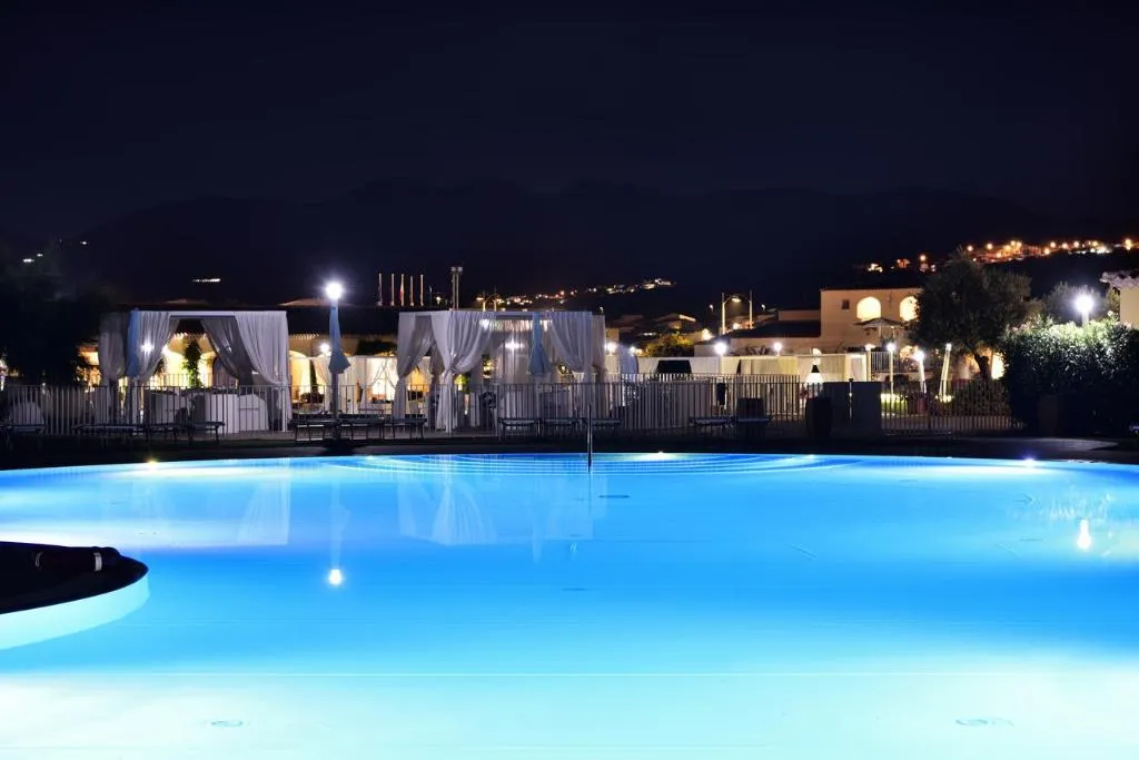 Pool, Janna'e Sole Resort, Olbia