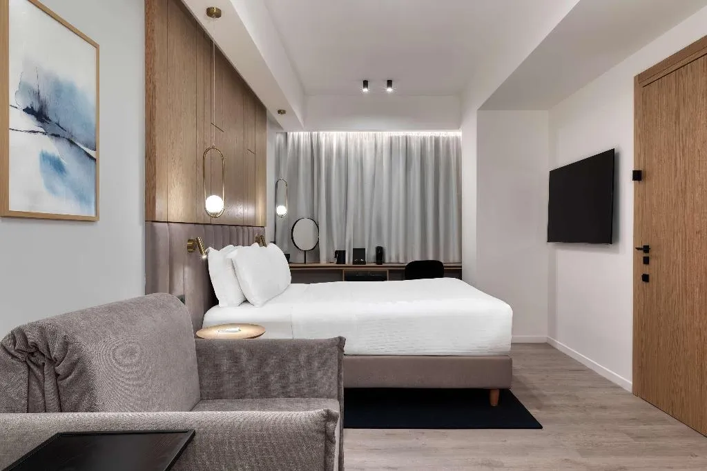 DOUBLE DELUXE Room, Hilton Garden Inn Athens Syggrou Avenue, Athens