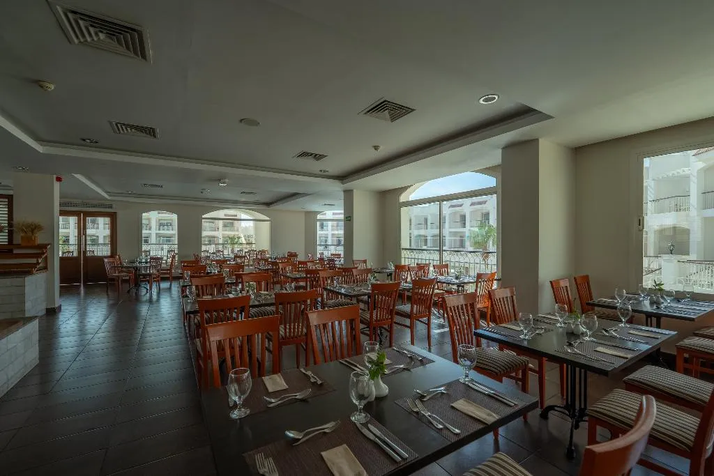 Restaurant, JAZ Neo Sharks Bay, Red Sea Riviera