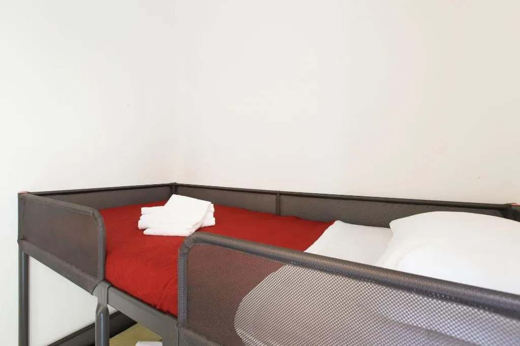 Room, Red Line Room Division, Milan