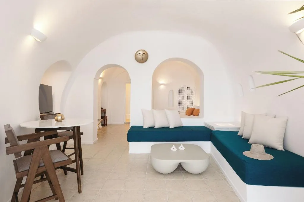 Room, Nevma Suites, Santorini
