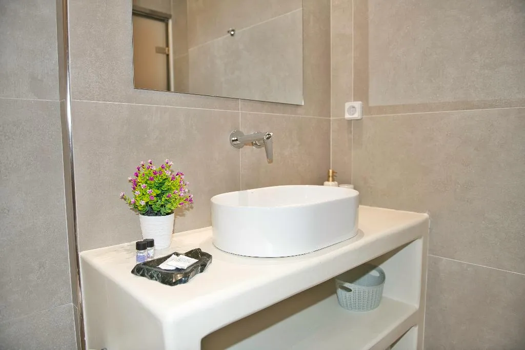 DOUBLE DELUXE CAPACITY 2 Room, Villa Angira, Santorini