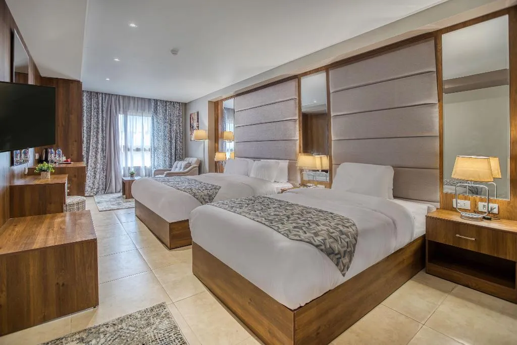 FAMILY ROOM CAPACITY 4 Room, Nozol Pyramids Hotel & SPA, Cairo