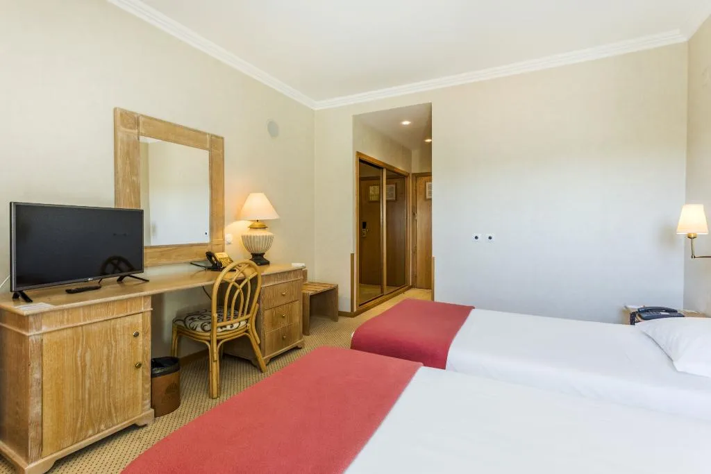 Double or Twin STANDARD Room, Riviera Hotel Carcavelos, Lisbon