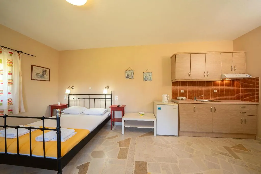 STUDIO ONE BEDROOM ONE BATHROOM Room, Aggelina's Apartments, Kefallinia