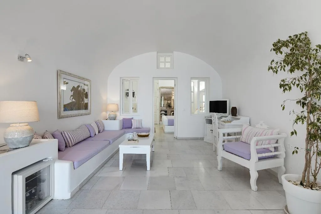 SUITE HONEYMOON Room, Iliovasilema Hotel & Suites, Santorini